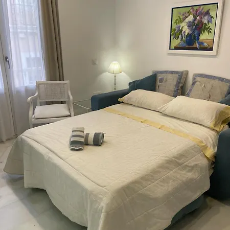 En El Centro De Appartamento Cadice